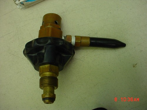 Helium tank regulator brass - tank,